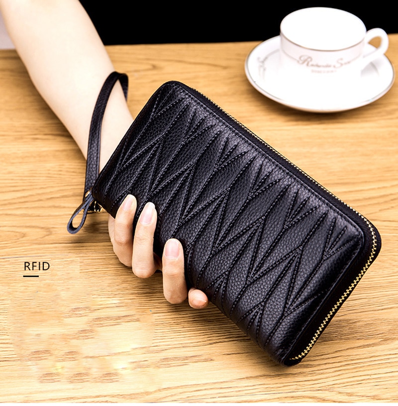Women's Textured RFID Wallet Women's Textured RFID Wallet