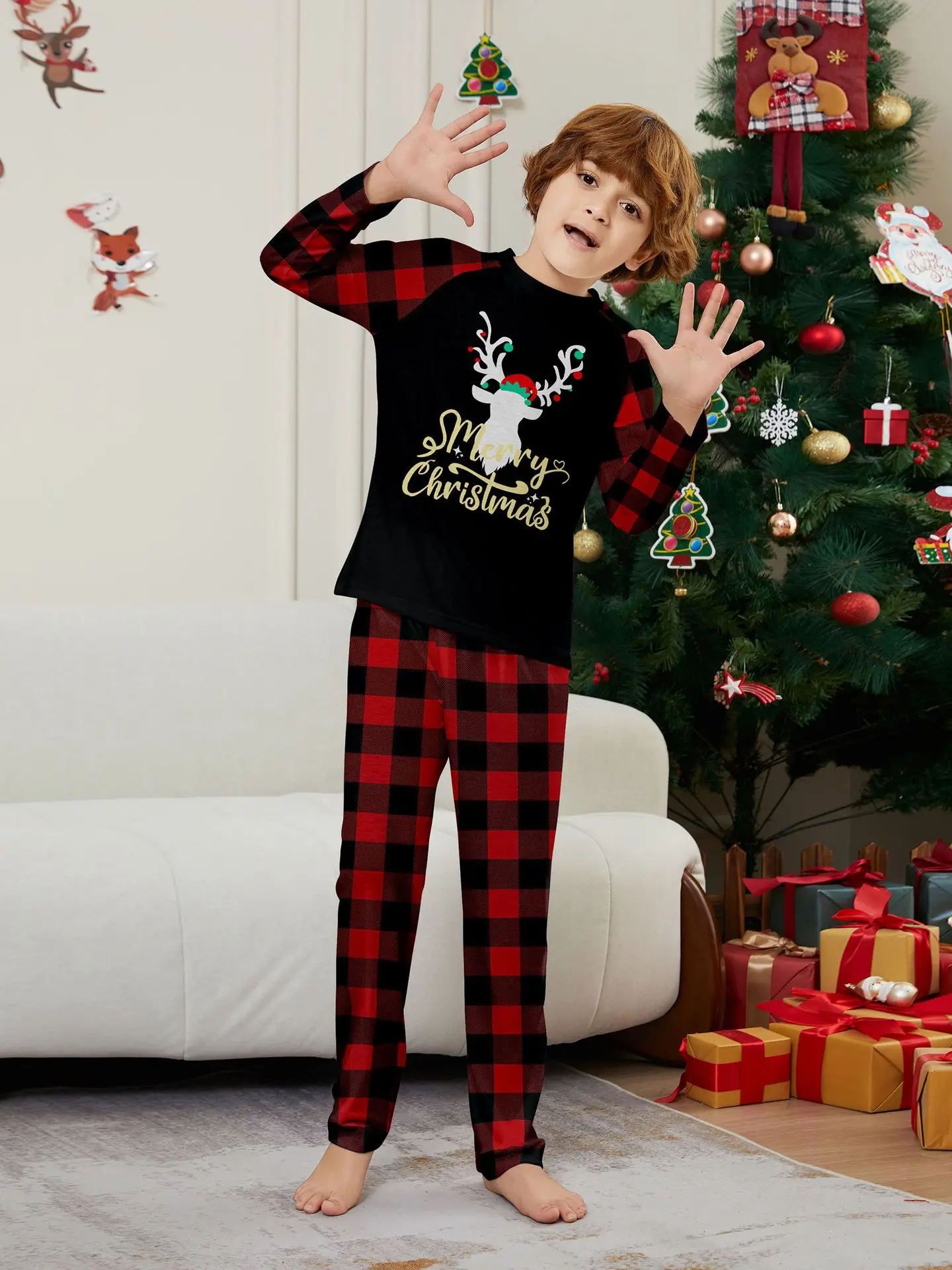 2024 new autumn Christmas family suit, family pajamas set, round neck red and black check cute deer print long sleeve home suit
