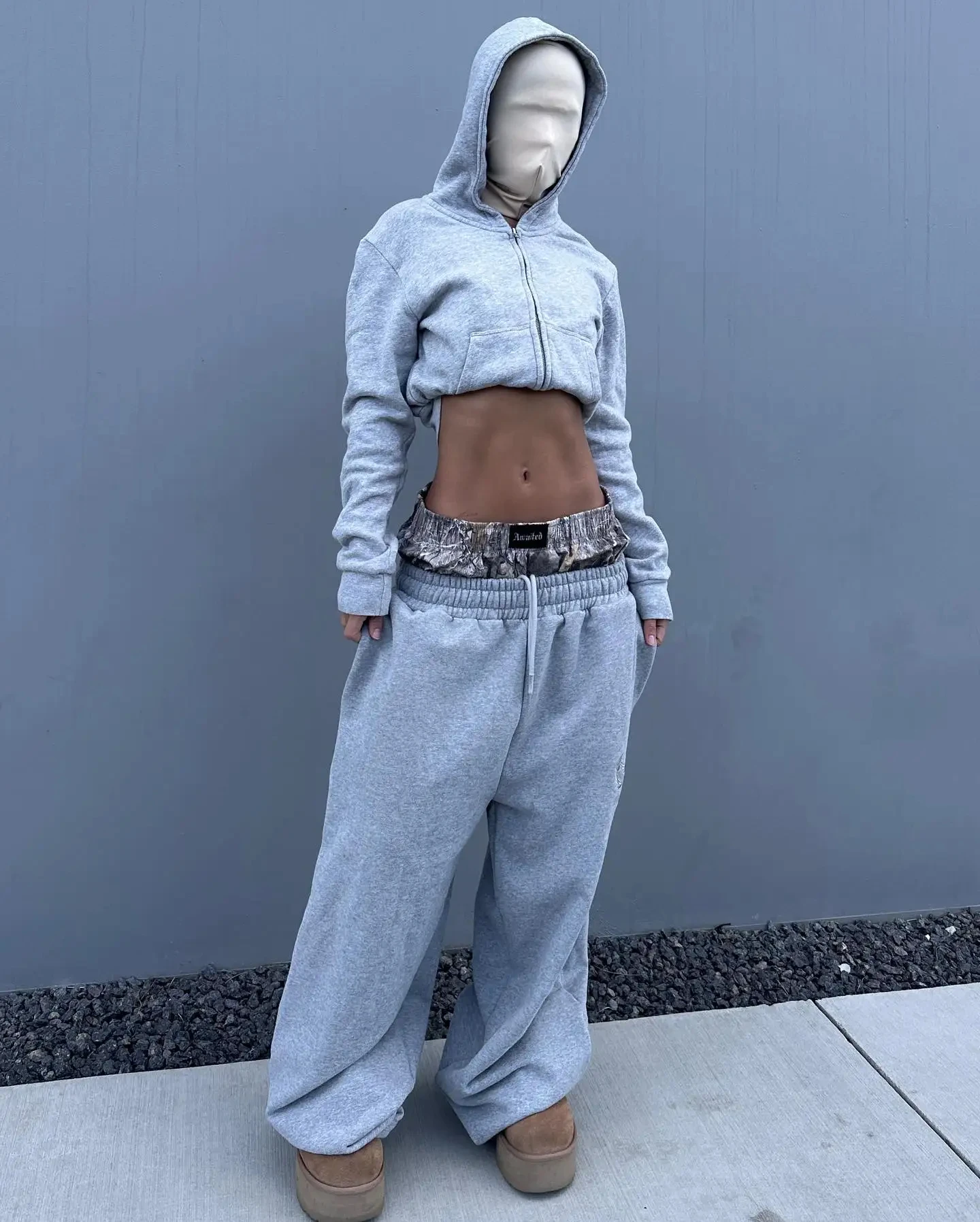 Y2K Retro Sweatpants Double Waisted Embroidered Camouflage Pattern Wide Leg Pants Men Clothes Goth Streetwear Unisex Baggy Pants