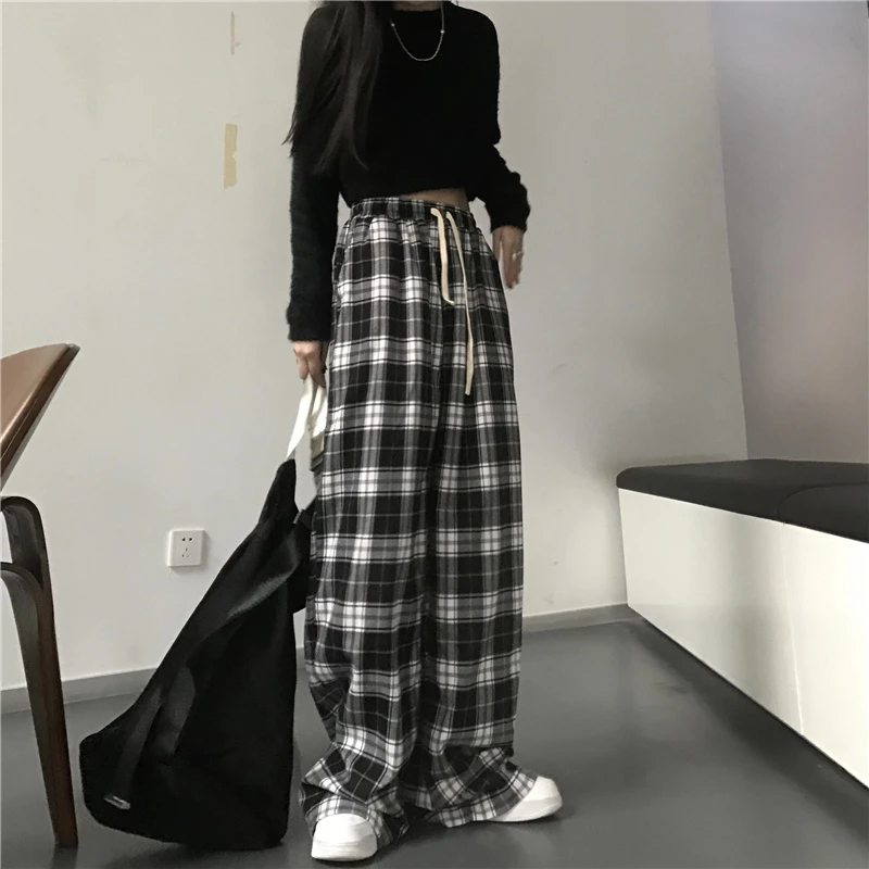 Oversize Women Sweatpants Fashion Black Plaid Casual Pants Baggy Elastic Waist Pockets Student Unisex Hip Hop Loose Trousers Oversize Women Sweatpants Fashion Black Plaid Casual Pants Baggy Elastic Waist Pockets Student Unisex Hip Hop Loose Trousers