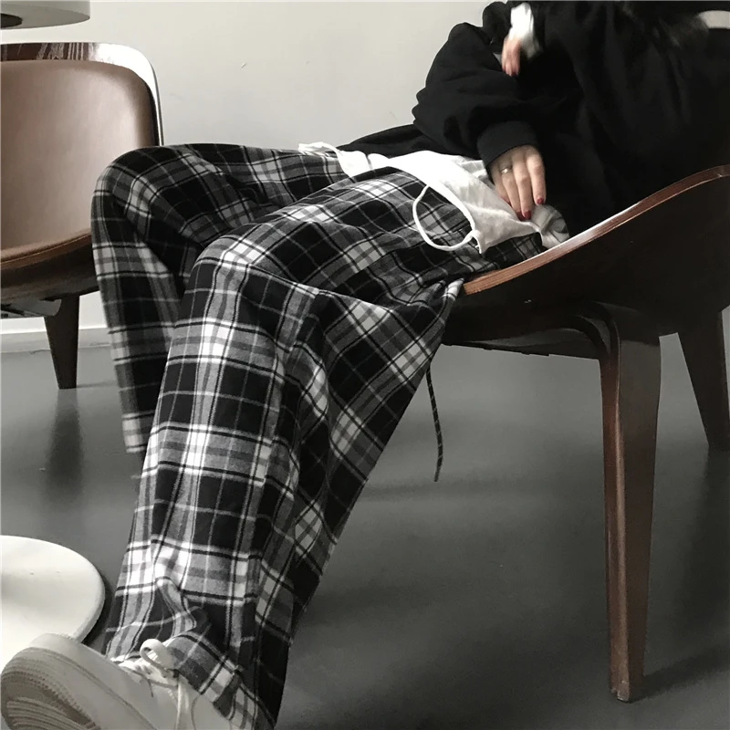 Oversize Women Sweatpants Fashion Black Plaid Casual Pants Baggy Elastic Waist Pockets Student Unisex Hip Hop Loose Trousers Oversize Women Sweatpants Fashion Black Plaid Casual Pants Baggy Elastic Waist Pockets Student Unisex Hip Hop Loose Trousers