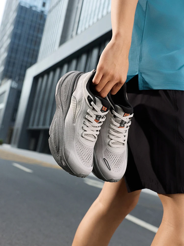 361 Degrees PopBlaze 6 Unisex Running Shoes New Lightweight Wear-resistant Comfortable Shock Absorb Sneakers Pantshoes 672622201