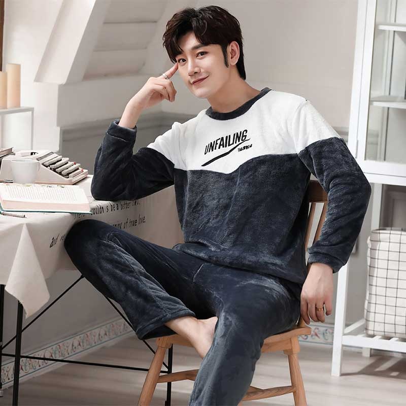 Men's Long Sleeved Warm Pajama Set - Image 4